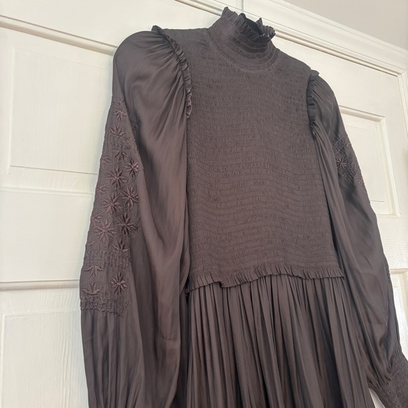 Ulla Johnson Noir Angelica Mock Neck Smocked Mini Dress Size 2 Embroidered Brown - Picture 5 of 16